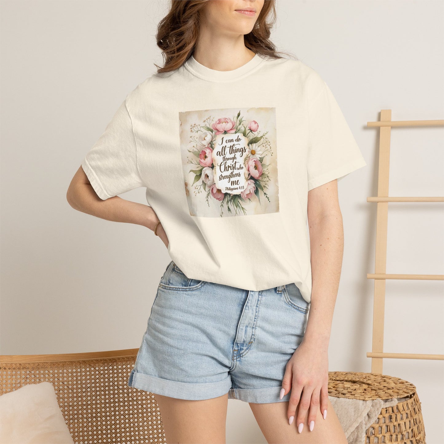 Floral Script Tee — "I am the daughter of a King" Christian Inspirational T‑Shirt